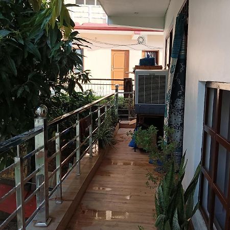 Crescent Moon Homestay Rishīkesh المظهر الخارجي الصورة