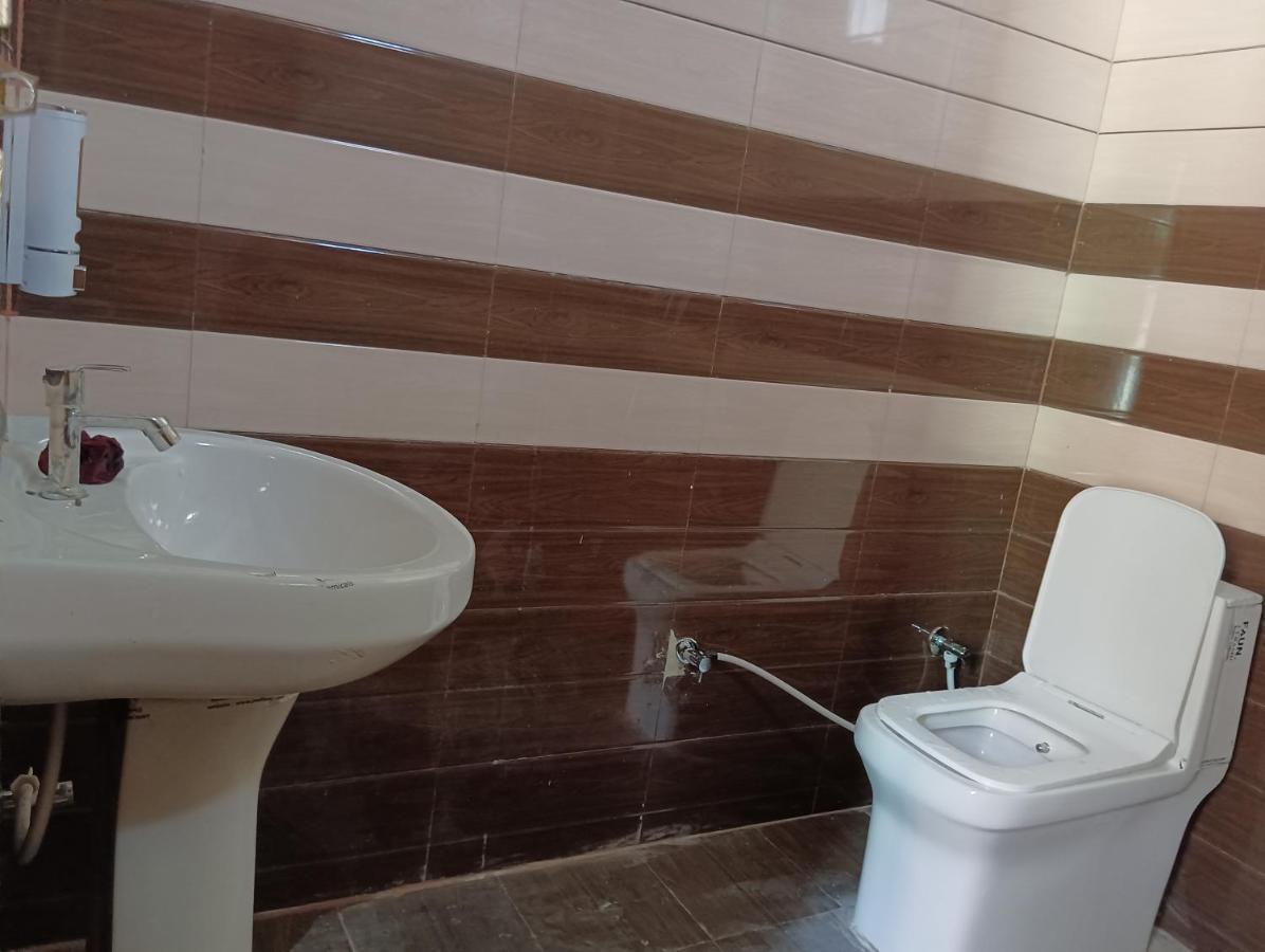Crescent Moon Homestay Rishīkesh المظهر الخارجي الصورة